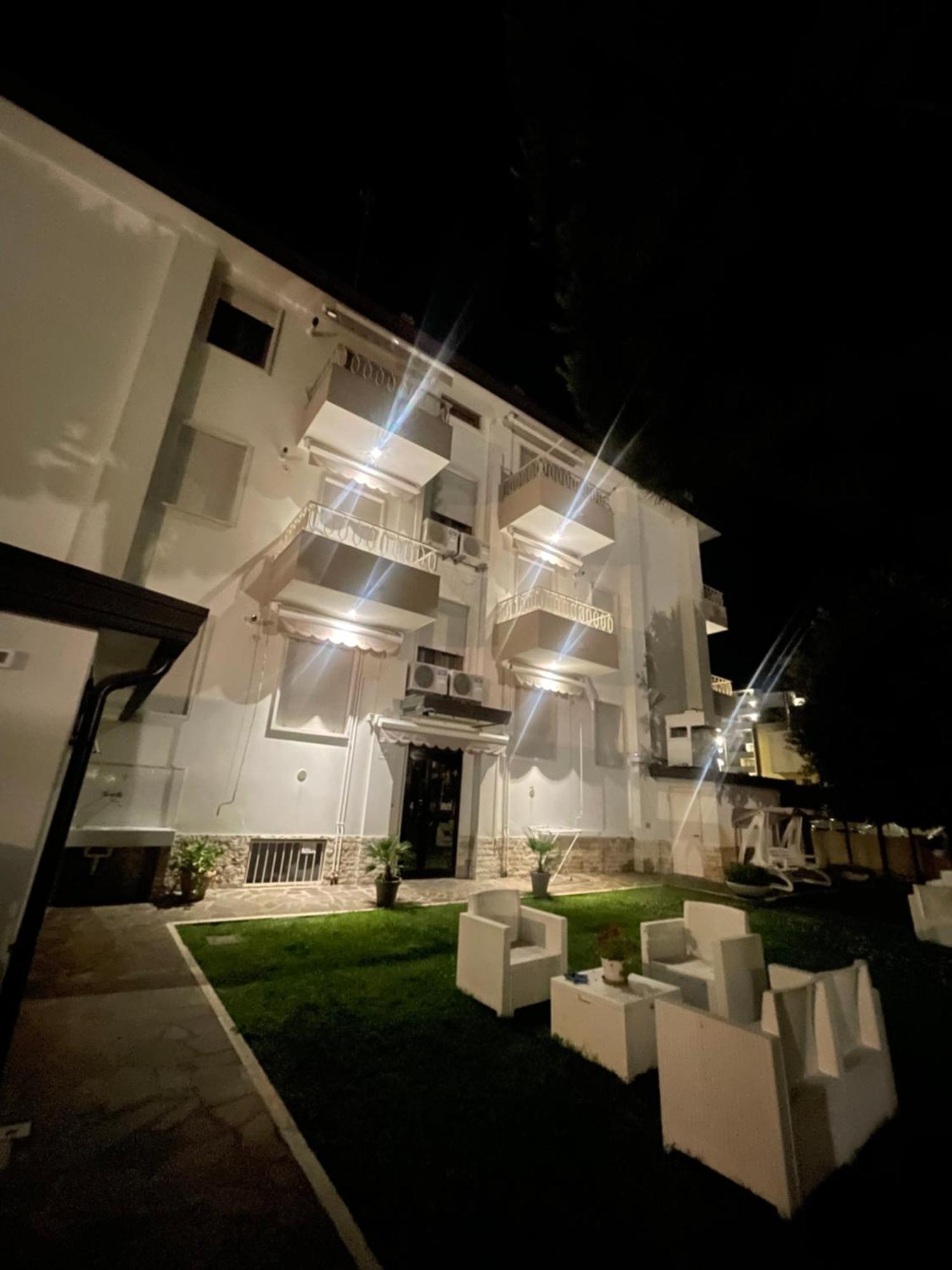 Palazzina Del Sole Villa ซอตโตมารีนา ภายนอก รูปภาพ