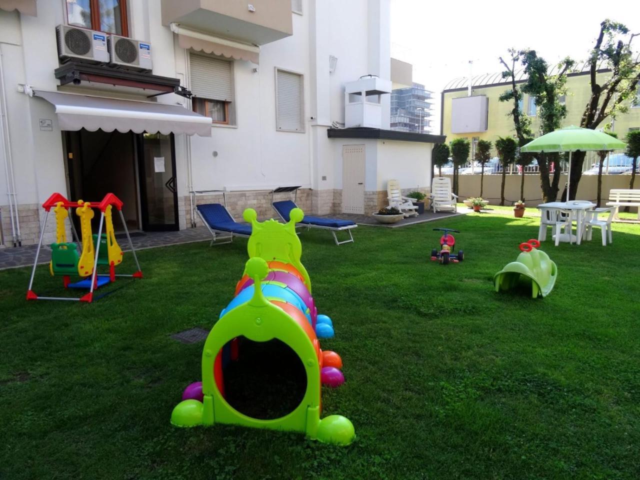 Palazzina Del Sole Villa ซอตโตมารีนา ภายนอก รูปภาพ